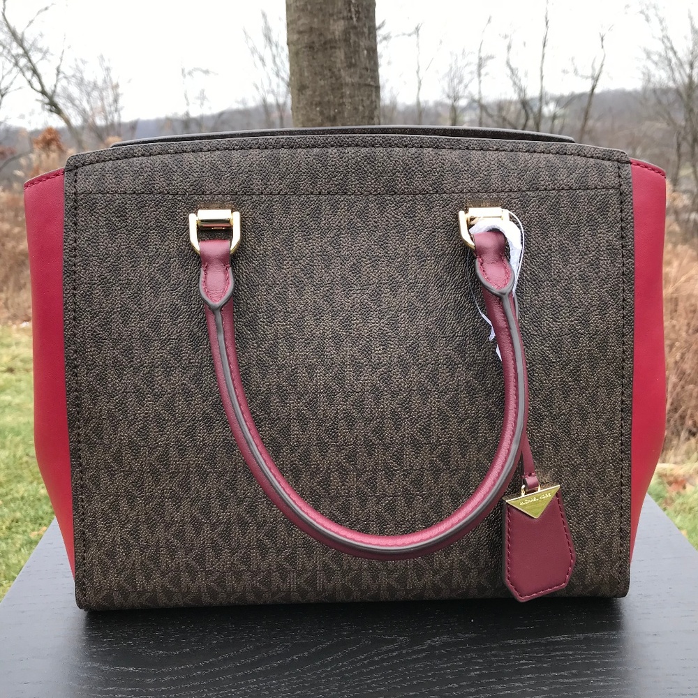 ❗️SOLD❗️Michael Kors Benning Large Satchel